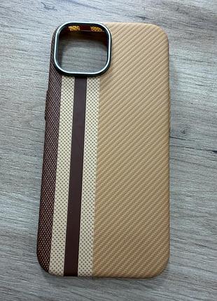 Чохол на iphone 15 з карбону