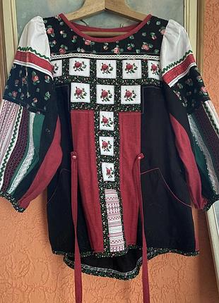 Пейзанська сорочка з вишивкою