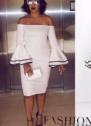 Boohoo. белое платье с рукавами-колокольчиками и черной отделкой платье-карандаш с рукавами-колокольчиками