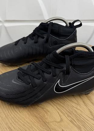 Оригінальні футбольні копачки nike phantom