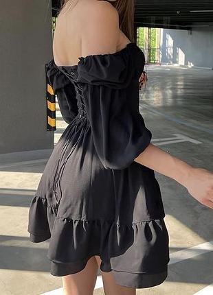 Чорна сукня