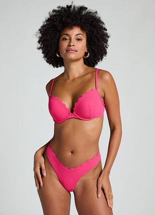 Арт.2221 жіночий роздільний купальник від hunkemoller.