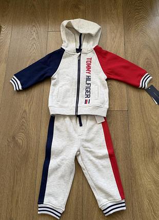 Костюм на хлопчика 12 міс tommy hilfiger (новий з бірками)
