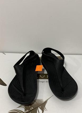 Жіночі босоніжки crocs