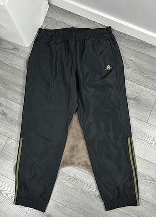 Чоловічі оригінальні спортивні штани adidas