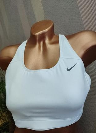 Гарний оригінальний спортивний топ nike