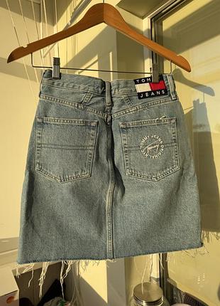 Джинсова міні-спідниця tommy jeans