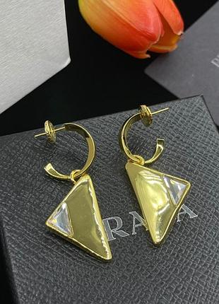 Сережки "triangolo crystal luxe" prada
