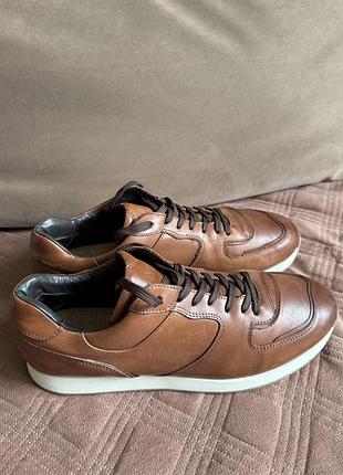 Чоловічі  кросівки loake дуже якісні натуральна шкіра size 45 29 см