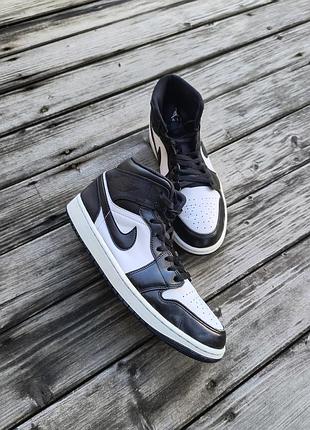 Кроссовки jordan. jordan 1. кроссовки мужские. кроссовки 44,5 размер. высокие кроссовки. кроссовки кожаные.