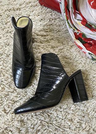 Неймовірно гарні туфлі з тисненням на товстому каблуку ,river island,p.38