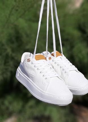 Lou1s vuitton time out белые