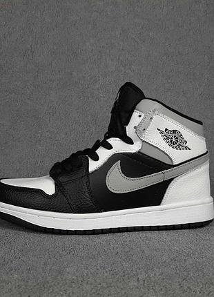 Nike air j0rdan 1 белые с чёрным и серым