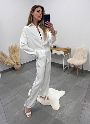 Костюм топ продажу