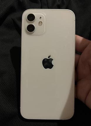 Iphone 12 в хорошом состоянии