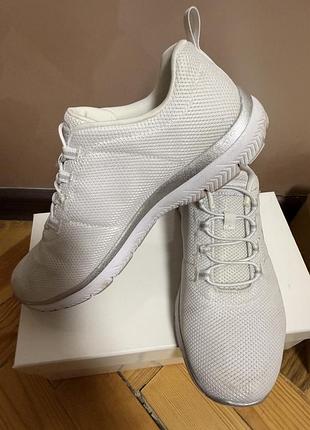 Жіночі кросівки skechers