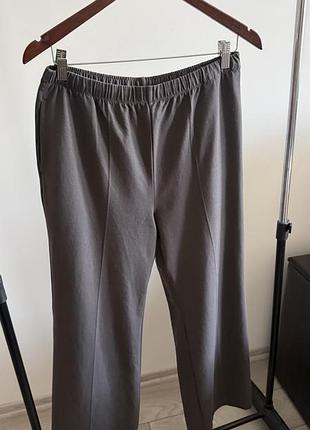 Штани кльош uniqlo l базові трикотажні wide leg