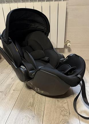 Автокрісло britax в чудовому стані