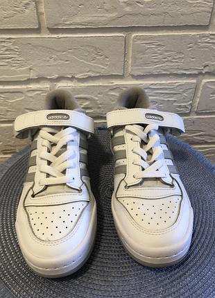 Кроссовки adidas 2
