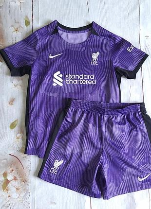 Футбольная форма nike liverpool указан рост 122-128.
