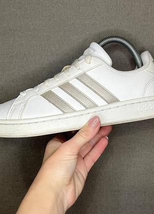 Кроссовки adidas 40,5 р