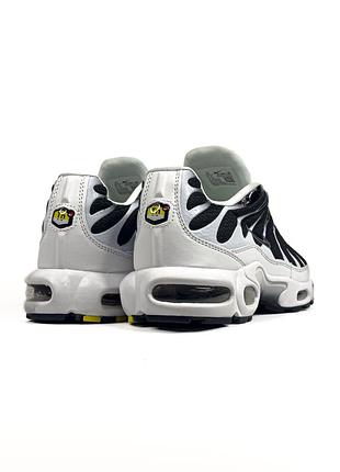 Nike air max plus tn white black 4