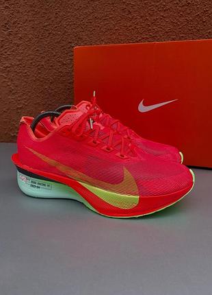 Оригінальні бігові професійні чоловічі кросівки nike zoomx vaporfly next%4 42-43 розмір 27 см