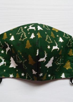 Новогодняя маска с оленями и елками