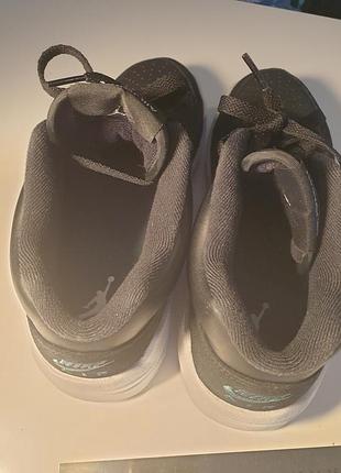 Кроссовки nike,42 4