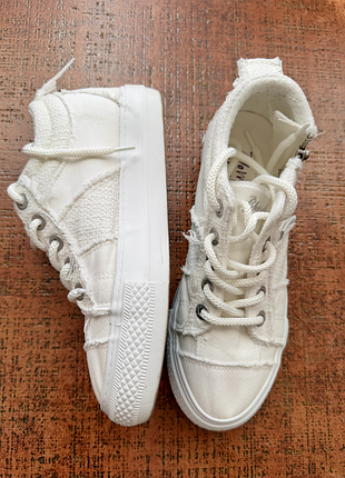 Кеды белые blowfish malibu 38,5р