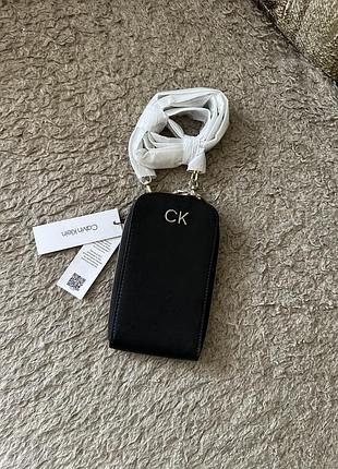 Женская кожаная сумка/мини сумочка для телефона calvin klein re-lock phone crossbody