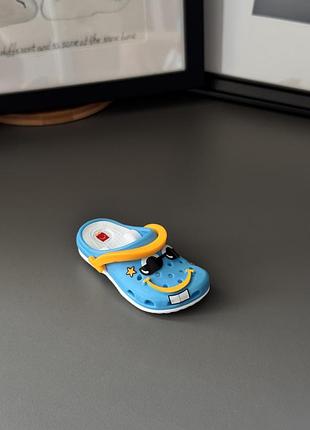 Колекційний міні crocs із happy meal mcdonald’s