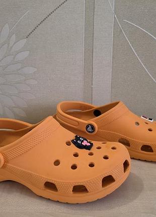 Кроксы сабо шлепанцы crocs classic оригинал размер j6 на 38-39