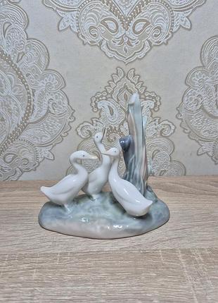 Колекційна порцелянова статуетка nao by lladro «три гусака в очереті» (іспанія)