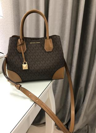 Michael kors, mercer gallery medium logo satchel7 фото