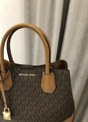 Michael kors, mercer gallery medium logo satchel4 фото