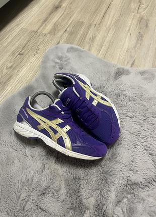 Asics кроссовки