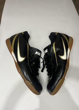 Футзалки nike vintage 44