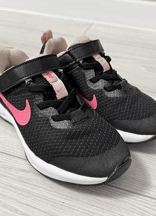 Дитячі кросівки nike revolution 6 nn чорного кольору з рожевими елементами
