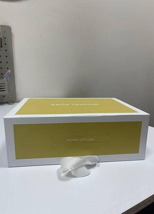 Коробка michael kors 2