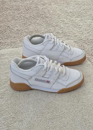Оригінальні брендові жіночі кросівки reebok, жіночі шкіряні кросівки рібок  білі жіночі кросівки р.37.5