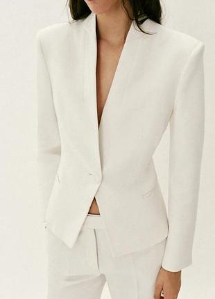 Приталений блейзер жіночий білий zara new