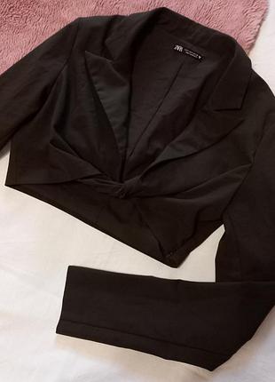 Пиджак от zara женский короткий хаки