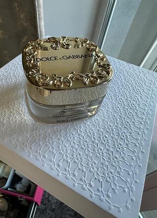 Тональний крем dolce & gabbana gloriouskin perfect luminous creamy foundation spf20