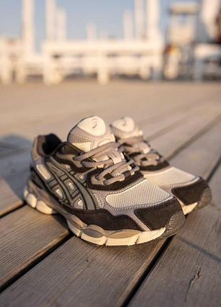 Asics gel-nyc beige brown