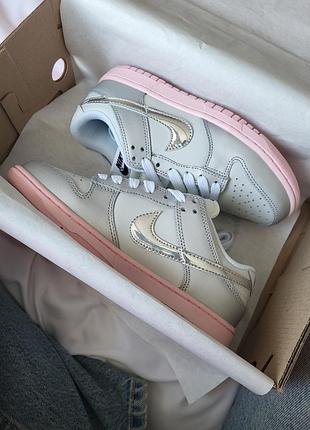 Nike sb dunk silver pink