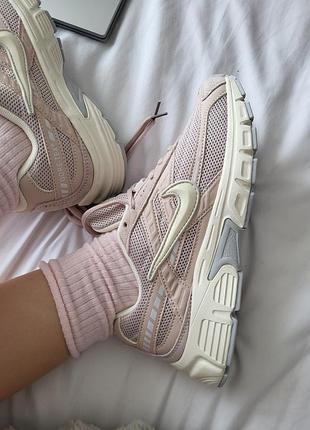 Nike initiator pink