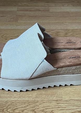Нові шльопанці toms 39 розміру