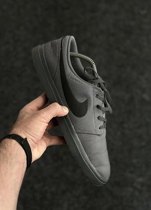 Кросівки nike