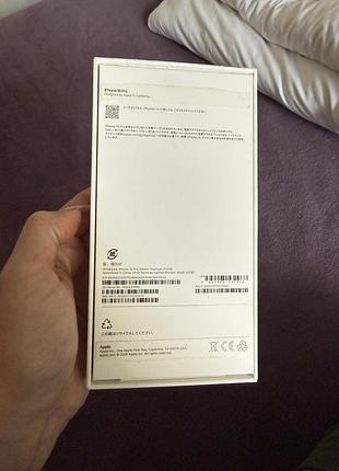 Коробка від iphone 16pro 2